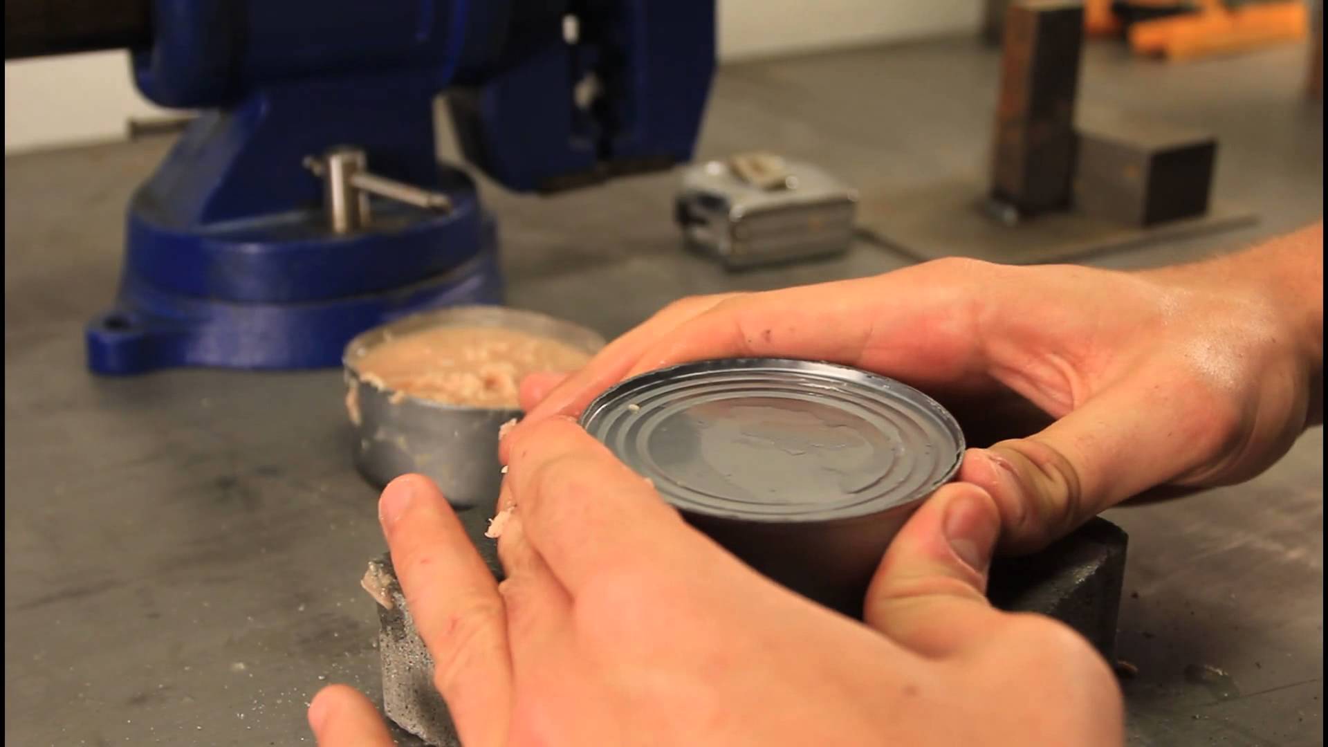How to Open a Can without Can Opener