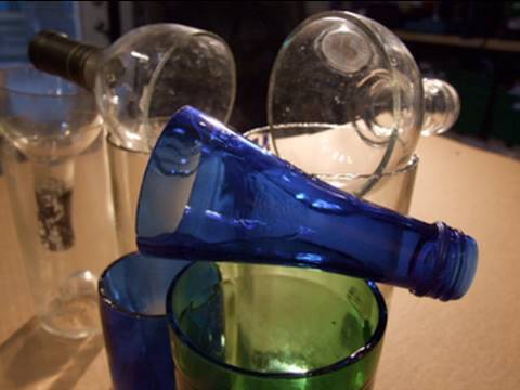 How To Cut A Wine Bottle In 30 Seconds With A Perfect Edge